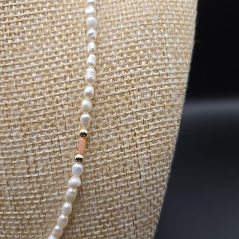 Freshwater Pearl and Pink Beaded Necklace - Picture 4 of 6